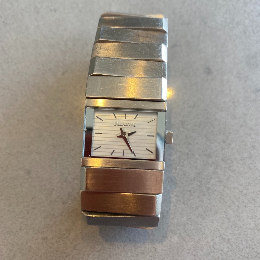 Nixon Siren Women's Watch in Silver w/ White Face